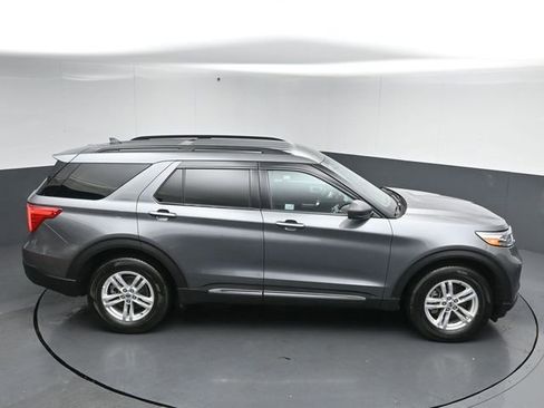 Used 2022 Ford Explorer XLT w/ Class IV Trailer Tow Package AWD/4WD image 51