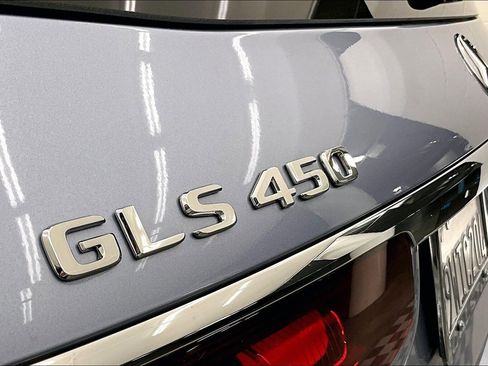 Used 2026 Mercedes-Benz GLS 450 4MATIC image 30