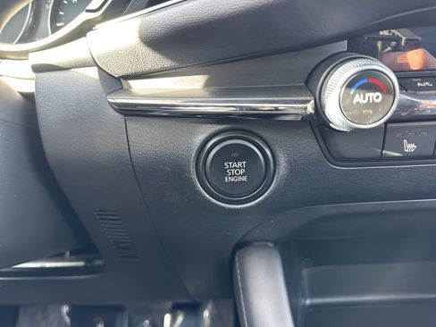Used 2025 MAZDA MAZDA3 s image 22