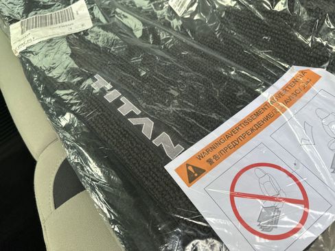 Used 2021 Nissan Titan SV w/ SV Convenience Package image 20