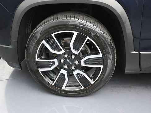 Used 2021 GMC Acadia SLE w/ Driver Convenience Package image 9