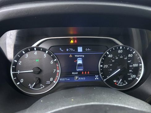 Used 2021 Nissan Titan SL w/ Moonroof Package image 14