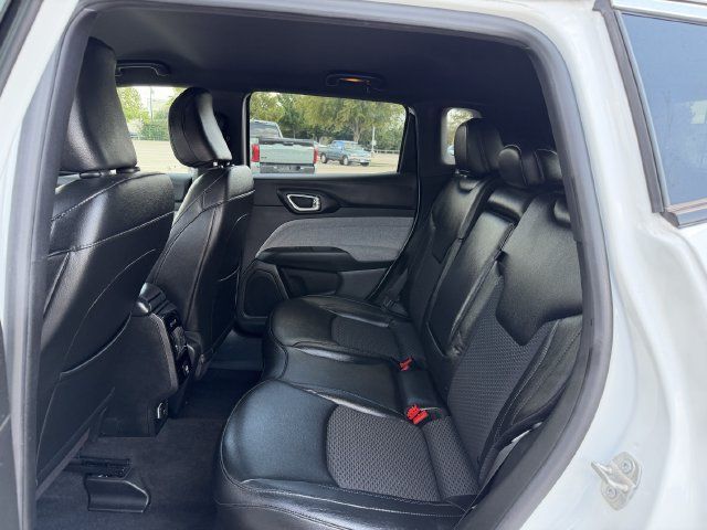 Used 2024 Jeep Compass Latitude AWD/4WD image 25
