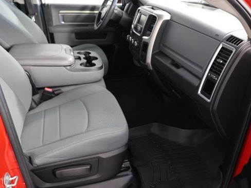 Used 2018 RAM 1500 Classic SLT RWD image 20