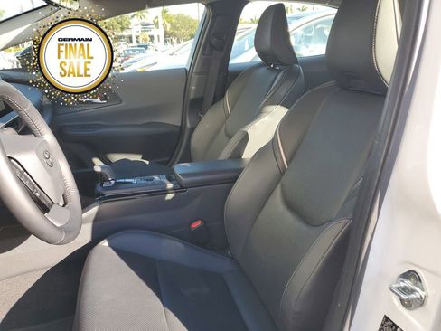 Certified 2024 Toyota Prius XLE image 16