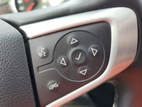 Used 2024 GMC Terrain SLT image 42