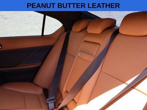 Used 2023 Lexus IS 300 w/ Comfort Package RWD image 6