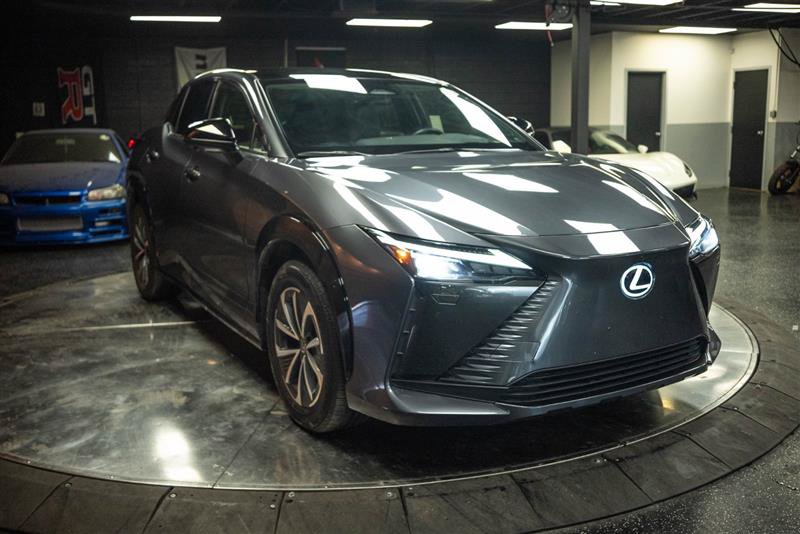 Used 2023 Lexus RZ 450e Premium w/ Technology Package AWD/4WD image 5