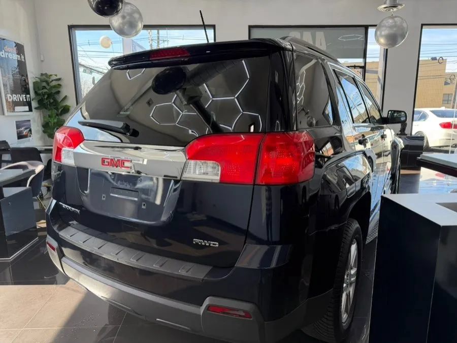 Used 2015 GMC Terrain SLE w/ Convenience Package AWD/4WD image 6