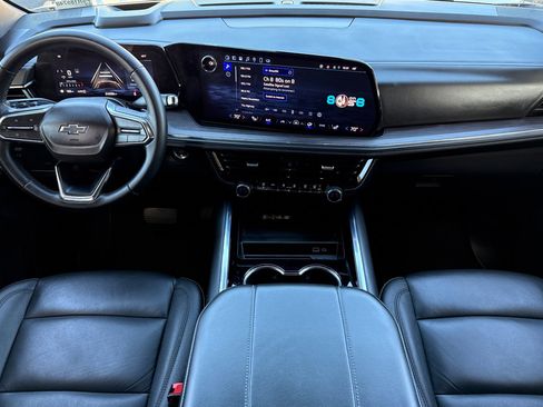 Used 2025 Chevrolet Tahoe Z71 image 17