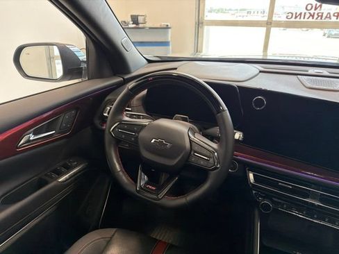 Used 2025 Chevrolet Traverse RS w/ LPO, Floor Liner Package AWD/4WD image 35