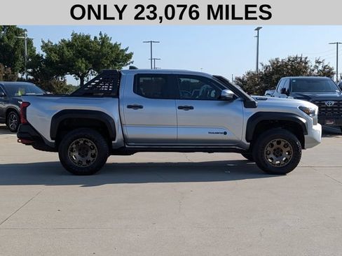 Used 2025 Toyota Tacoma 4x4 Double Cab Hybrid w/ Tow Tech Package image 4