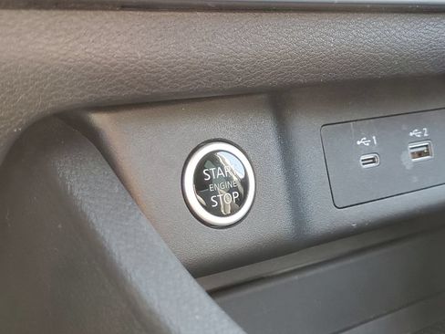 Used 2023 Nissan Rogue SV AWD/4WD image 26