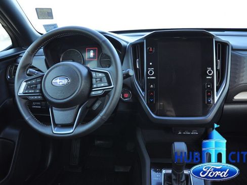 Used 2025 Subaru Forester Limited AWD/4WD image 18