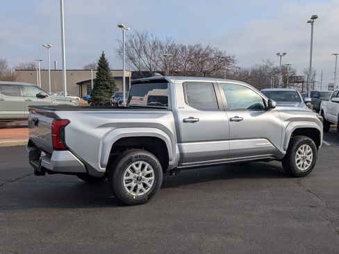 New 2026 Toyota Tacoma SR5 image 7