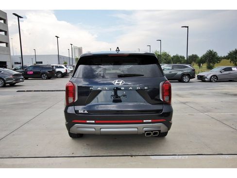 Certified 2025 Hyundai Palisade SEL FWD image 7