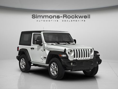 Used 2023 Jeep Wrangler Sport image 7