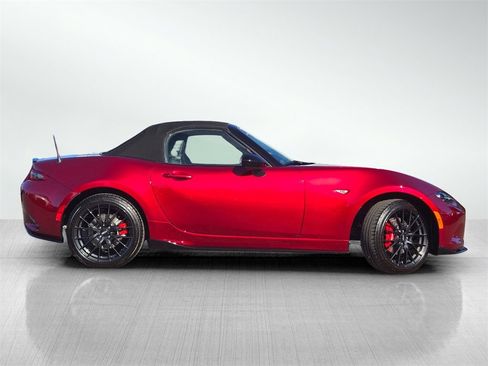 Certified 2023 MAZDA MX-5 Miata Club w/ Brembo/BBS Recaro Package image 4