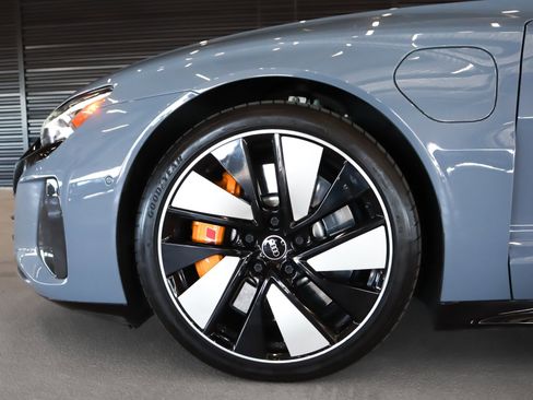 Used 2022 Audi RS e-tron GT w/ Carbon Performance Package image 14