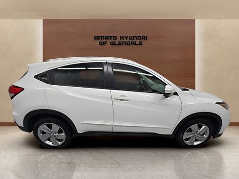 Used 2019 Honda HR-V EX image 7