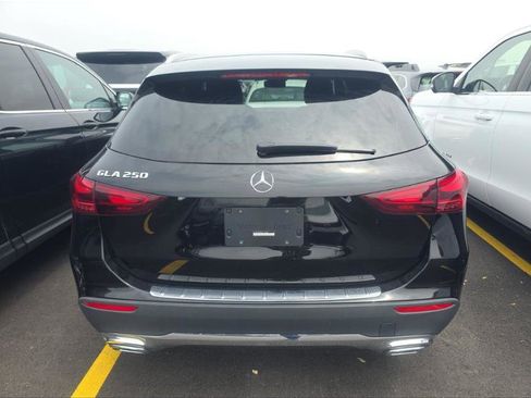 Used 2025 Mercedes-Benz GLA 250 image 10