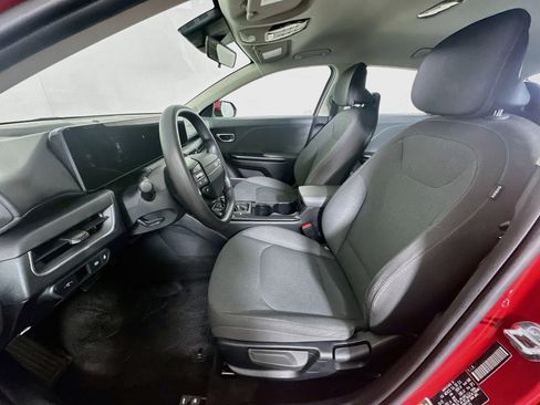 Used 2025 Kia K4 FWD image 13