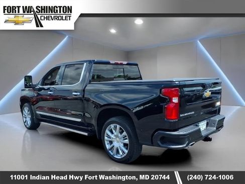 Used 2024 Chevrolet Silverado 1500 High Country w/ High Country Premium Package AWD/4WD image 5