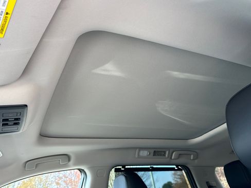 New 2025 Nissan Pathfinder Platinum image 37