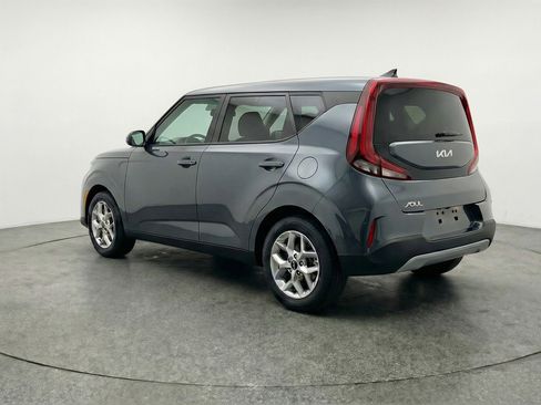 Used 2025 Kia Soul LX w/ LX Technology Package image 5