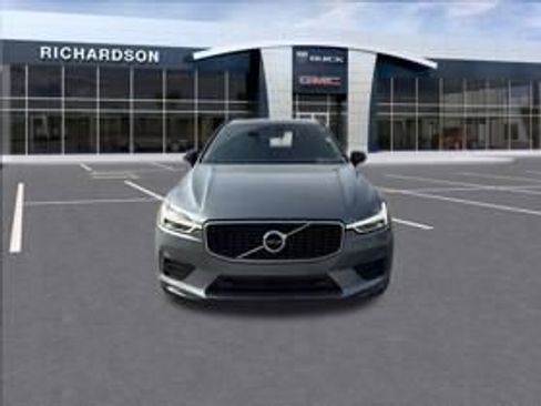 Used 2020 Volvo XC60 T5 R-Design w/ Protection Package Premier image 13