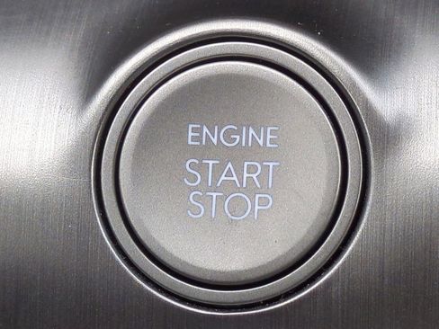 Used 2025 Hyundai Kona SEL image 28