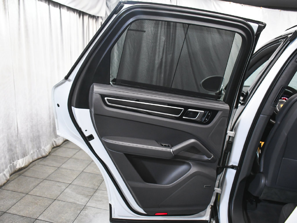 Used 2021 Porsche Cayenne GTS w/ Premium Package Plus AWD/4WD image 15
