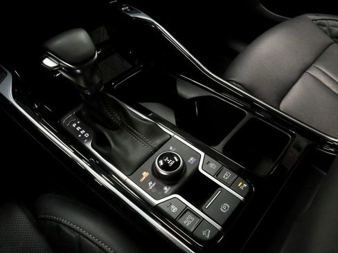 Used 2023 Kia Sorento SX Prestige image 36