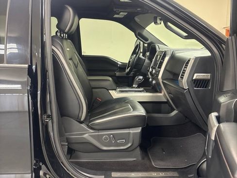 Used 2018 Ford F150 Platinum w/ Equipment Group 701A Luxury AWD/4WD image 25