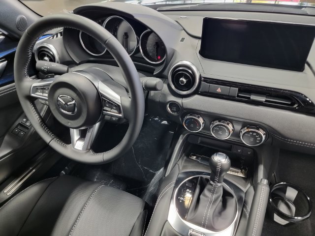 New 2026 MAZDA MX-5 Miata Grand Touring w/ Appearance Package RWD image 16