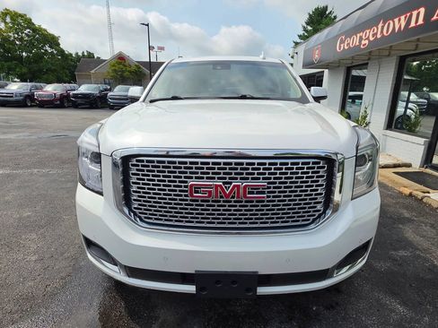 Used 2017 GMC Yukon XL Denali w/ Open Road Package AWD/4WD image 32