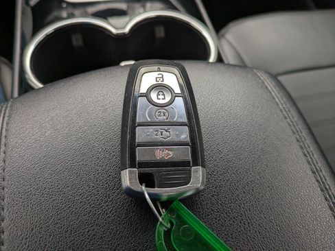 Used 2017 Ford Edge SEL w/ Equipment Group 201A image 30