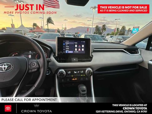 Used 2025 Toyota RAV4 XLE w/ Convenience Package FWD image 7