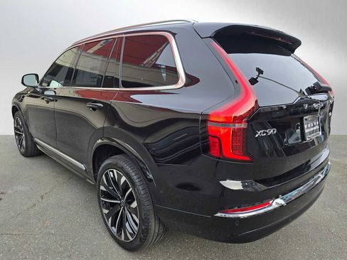 New 2026 Volvo XC90 B6 Plus w/ Protection Package AWD/4WD image 5