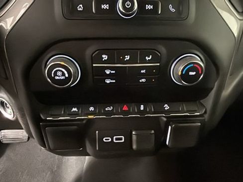 Used 2022 Chevrolet Silverado 1500 Custom Trail Boss w/ Realtree Special Edition AWD/4WD image 21
