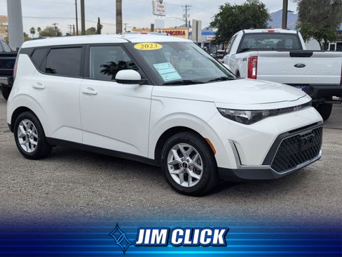 Used 2023 Kia Soul LX w/ Option Group 015 image 1