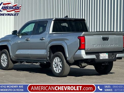 Used 2025 Toyota Tacoma SR5 AWD/4WD image 6