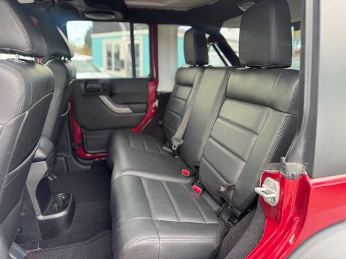 Used 2012 Jeep Wrangler Unlimited Sport AWD/4WD image 12