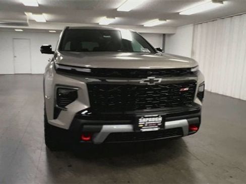 New 2026 Chevrolet Traverse Z71 image 3