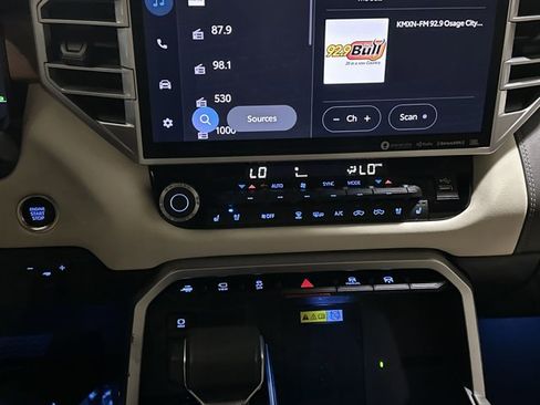 Used 2022 Toyota Tundra 1794 Edition image 32