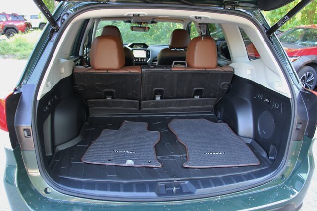 Certified 2024 Subaru Forester Touring AWD/4WD image 39