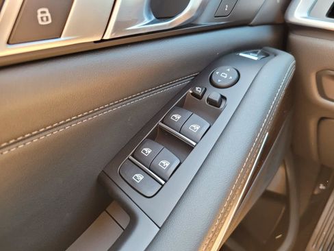 New 2026 BMW X5 xDrive40i w/ Parking Assistance Package image 6