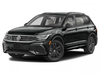 Certified 2022 Volkswagen Tiguan SE R-Line