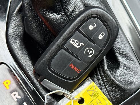 Used 2021 Jeep Cherokee Limited w/ Trailer Tow Group image 38