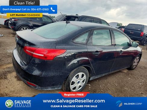 Used 2015 Ford Focus S FWD image 4